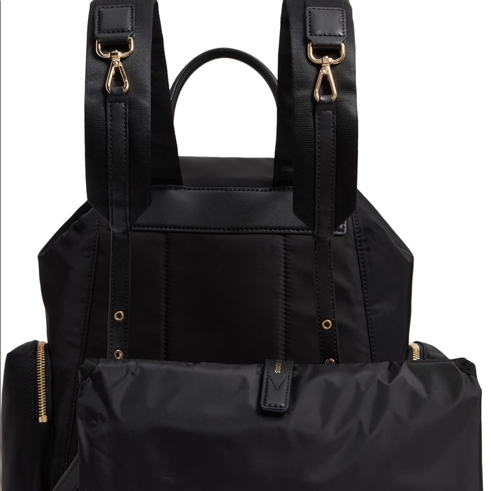 COPY - Michael Kors Beacon diaper bag black/gold details - Picture 3 of 16